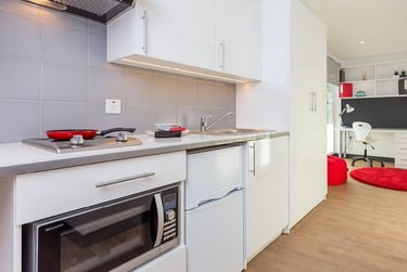 1 bed studio, Portswood Road, Portswood, Southampton, SO173SP - Image 1